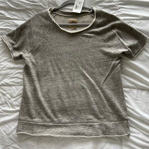 Gray sweatshirt tee